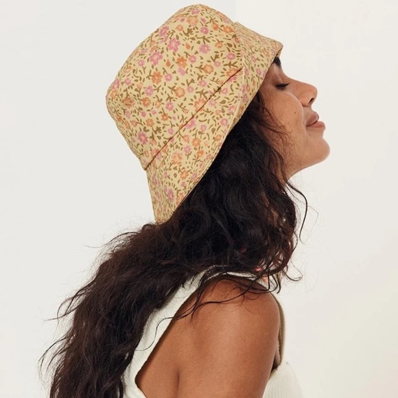 ISO Spell Rae bucket - Picture 2 of 2